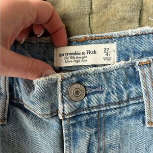 Abercrombie & Fitch Light Blue High-Rise '90s Straight Jeans